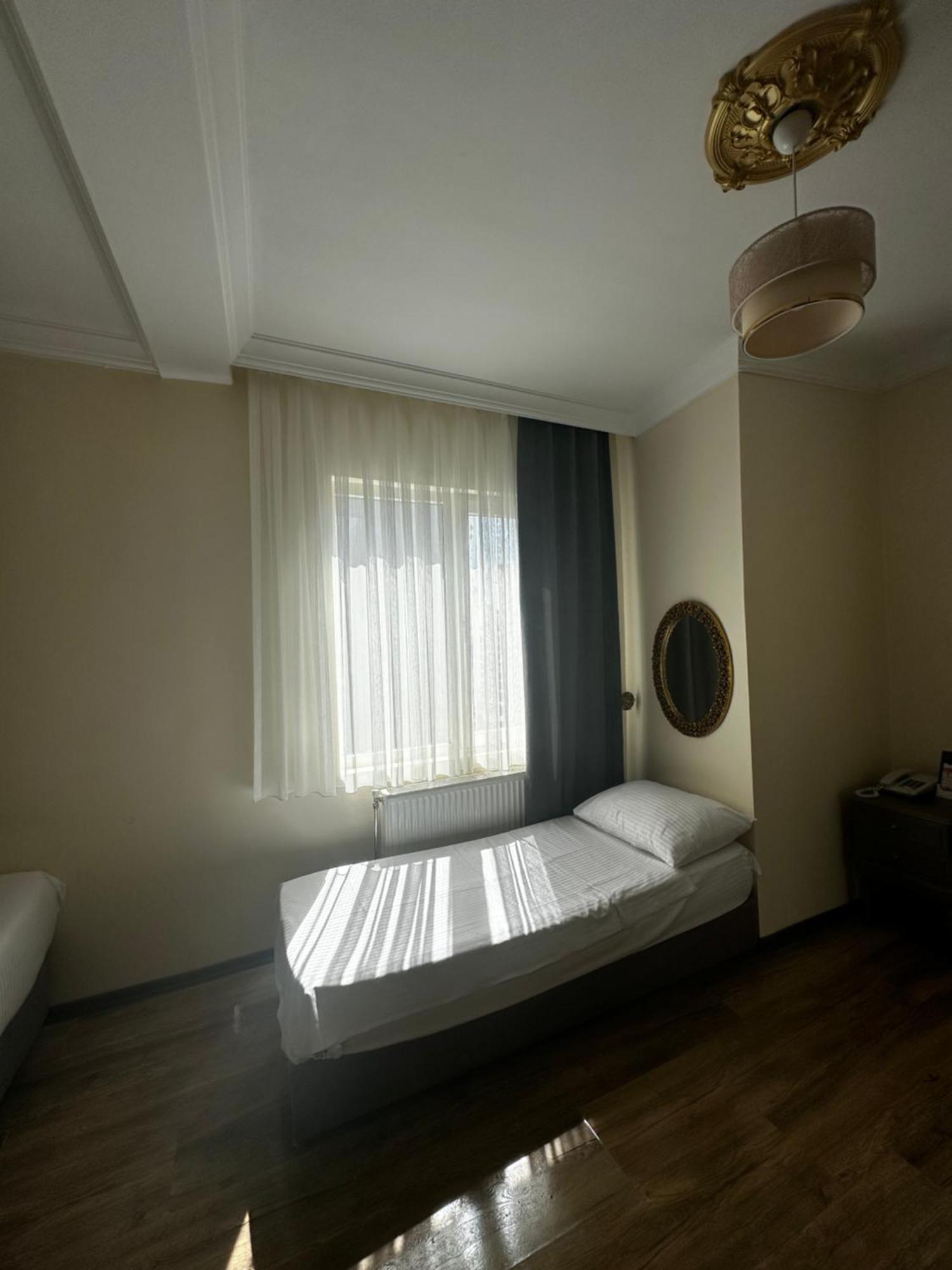 Taksim Green Star Hotel Istanbul Exterior photo